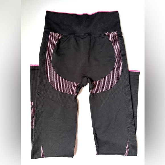 Victoria Secret | Pink Active Yoga Athletic Pants| Women’s S | Leggings Black - Picture 9 of 9